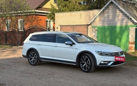 Volkswagen Passat B8 рестайлинг, 2018 год, 3 185 000 рублей, 3 фотография