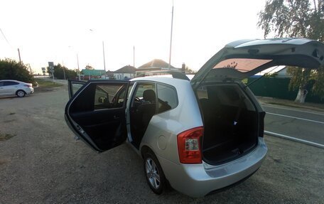 KIA Carens III (RP), 2010 год, 750 000 рублей, 8 фотография