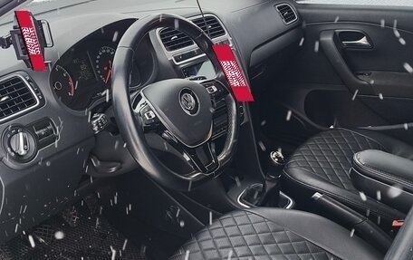 Volkswagen Polo VI (EU Market), 2016 год, 1 215 000 рублей, 4 фотография