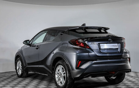 Toyota C-HR I рестайлинг, 2021 год, 2 749 000 рублей, 7 фотография