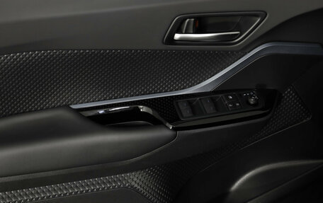 Toyota C-HR I рестайлинг, 2021 год, 2 749 000 рублей, 21 фотография