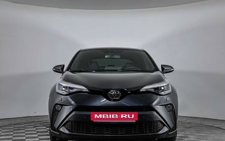 Toyota C-HR I рестайлинг, 2021 год, 2 749 000 рублей, 2 фотография