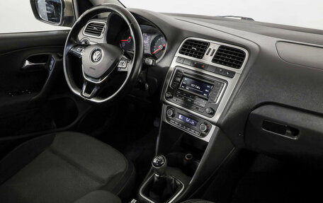 Volkswagen Polo VI (EU Market), 2016 год, 699 000 рублей, 9 фотография