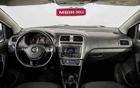 Volkswagen Polo VI (EU Market), 2016 год, 699 000 рублей, 10 фотография