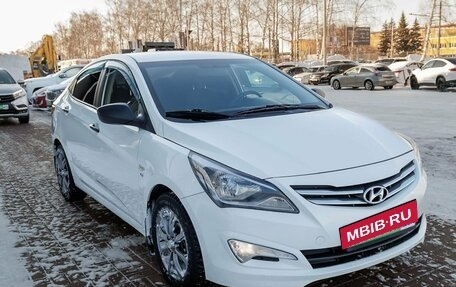 Hyundai Solaris II рестайлинг, 2015 год, 1 035 000 рублей, 7 фотография