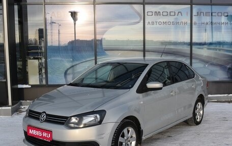 Volkswagen Polo VI (EU Market), 2012 год, 700 000 рублей, 1 фотография