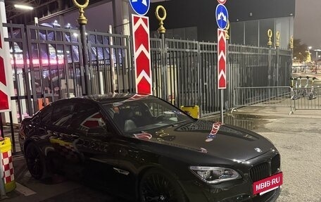 BMW 7 серия, 2014 год, 3 300 000 рублей, 15 фотография