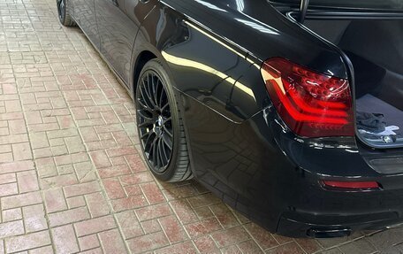 BMW 7 серия, 2014 год, 3 300 000 рублей, 22 фотография