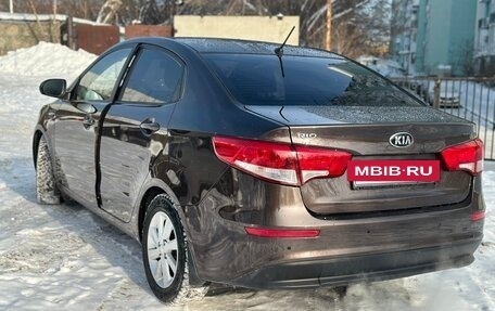 KIA Rio III рестайлинг, 2016 год, 895 000 рублей, 5 фотография