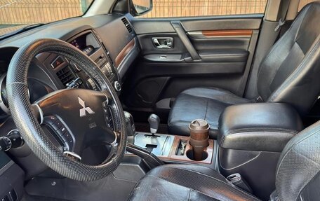 Mitsubishi Pajero IV, 2008 год, 1 300 000 рублей, 9 фотография