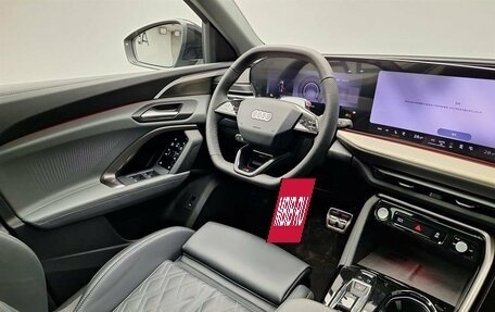 Audi Q5, 2025 год, 7 560 000 рублей, 8 фотография
