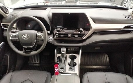 Toyota Highlander, 2025 год, 5 670 000 рублей, 9 фотография