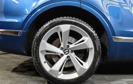 Bentley Bentayga I, 2017 год, 11 000 000 рублей, 9 фотография