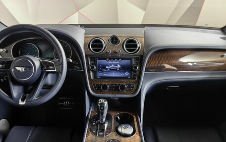 Bentley Bentayga I, 2017 год, 11 000 000 рублей, 15 фотография