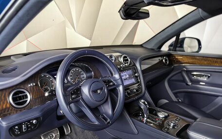 Bentley Bentayga I, 2017 год, 11 000 000 рублей, 19 фотография