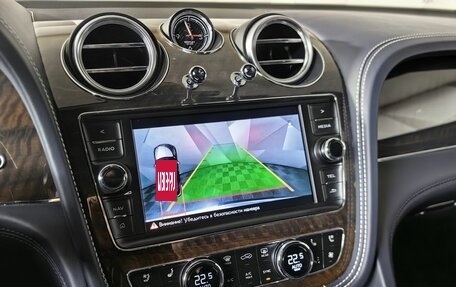 Bentley Bentayga I, 2017 год, 11 000 000 рублей, 23 фотография