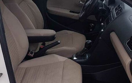 Volkswagen Polo VI (EU Market), 2012 год, 880 000 рублей, 6 фотография