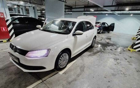 Volkswagen Jetta VI, 2014 год, 750 000 рублей, 6 фотография