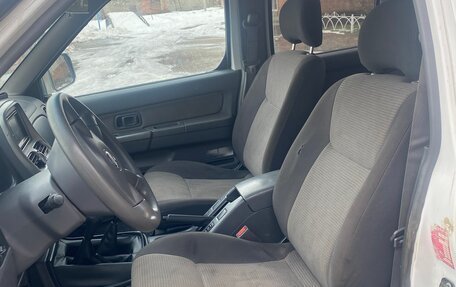 Nissan NP300, 2012 год, 795 000 рублей, 9 фотография