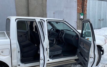 Nissan NP300, 2012 год, 795 000 рублей, 16 фотография