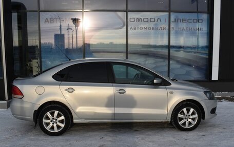 Volkswagen Polo VI (EU Market), 2012 год, 700 000 рублей, 4 фотография