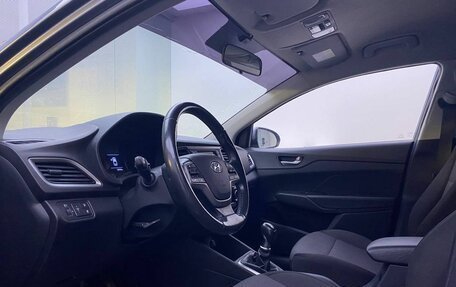 Hyundai Solaris II рестайлинг, 2017 год, 1 049 000 рублей, 16 фотография