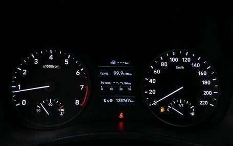 Hyundai Solaris II рестайлинг, 2017 год, 1 049 000 рублей, 13 фотография