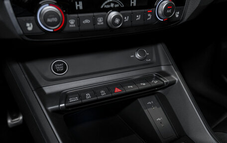 Audi Q3, 2025 год, 5 200 000 рублей, 16 фотография