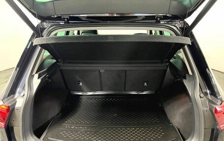 Volkswagen Tiguan II, 2017 год, 3 200 000 рублей, 11 фотография