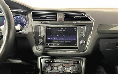 Volkswagen Tiguan II, 2017 год, 3 200 000 рублей, 14 фотография