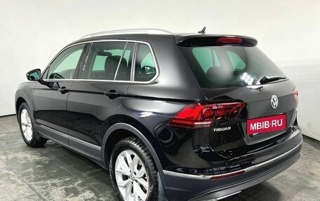 Volkswagen Tiguan II, 2017 год, 3 200 000 рублей, 7 фотография