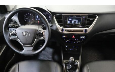 Hyundai Solaris II рестайлинг, 2018 год, 1 180 000 рублей, 9 фотография