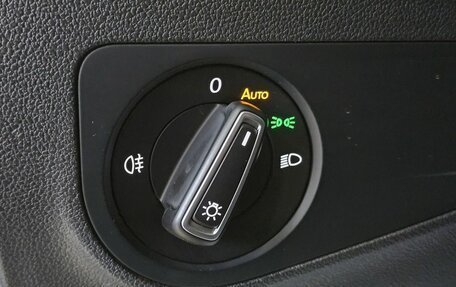 Volkswagen Tiguan II, 2020 год, 3 099 000 рублей, 14 фотография