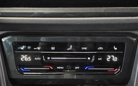 Volkswagen Tiguan II, 2020 год, 3 099 000 рублей, 23 фотография