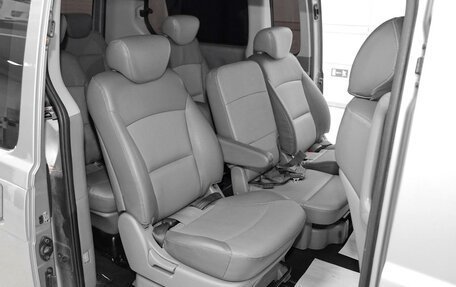 Hyundai Grand Starex Grand Starex I рестайлинг 2, 2011 год, 1 319 000 рублей, 9 фотография