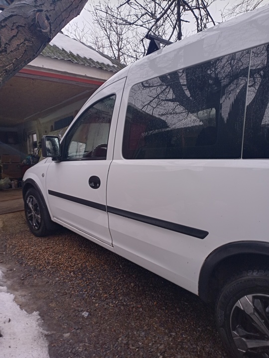 Opel Combo C рестайлинг, 2005 год, 480 000 рублей, 3 фотография