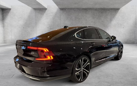 Volvo S90 II рестайлинг, 2024 год, 7 760 000 рублей, 5 фотография