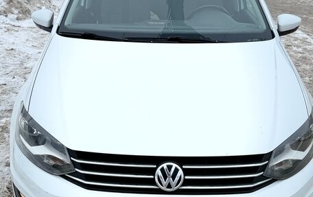 Volkswagen Polo VI (EU Market), 2016 год, 1 015 000 рублей, 1 фотография