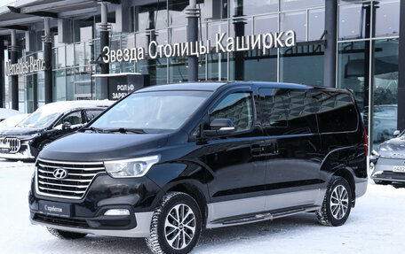 Hyundai Grand Starex Grand Starex I рестайлинг 2, 2019 год, 4 200 000 рублей, 1 фотография