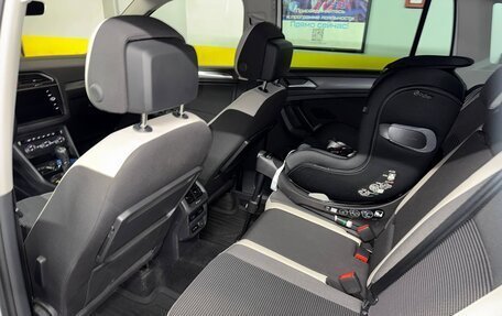 Volkswagen Tiguan II, 2019 год, 2 550 000 рублей, 10 фотография