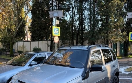 Chevrolet Niva I рестайлинг, 2014 год, 730 000 рублей, 3 фотография