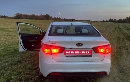 KIA Rio III рестайлинг, 2012 год, 800 000 рублей, 2 фотография