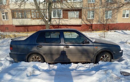 Volkswagen Vento, 1992 год, 100 000 рублей, 4 фотография