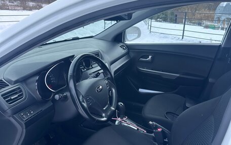 KIA Rio III рестайлинг, 2016 год, 12 фотография