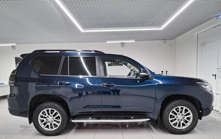 Toyota Land Cruiser Prado 150 рестайлинг 2, 2019 год, 4 919 000 рублей, 8 фотография