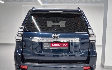 Toyota Land Cruiser Prado 150 рестайлинг 2, 2019 год, 4 919 000 рублей, 10 фотография