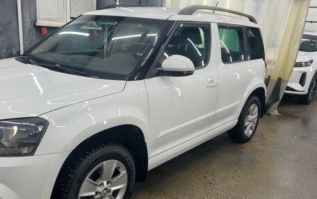Skoda Yeti I рестайлинг, 2014 год, 900 000 рублей, 2 фотография