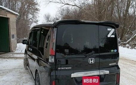 Honda Stepwgn IV, 2017 год, 1 900 000 рублей, 4 фотография