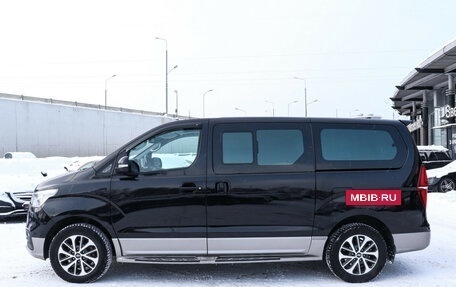 Hyundai Grand Starex Grand Starex I рестайлинг 2, 2019 год, 4 200 000 рублей, 8 фотография