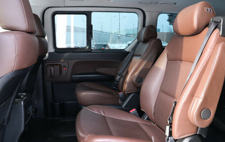 Hyundai Grand Starex Grand Starex I рестайлинг 2, 2019 год, 4 200 000 рублей, 10 фотография